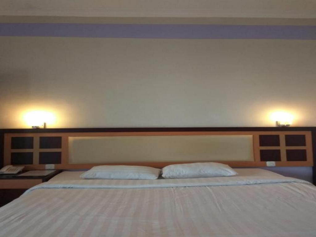 Graha Hotel Sragen Екстер'єр фото