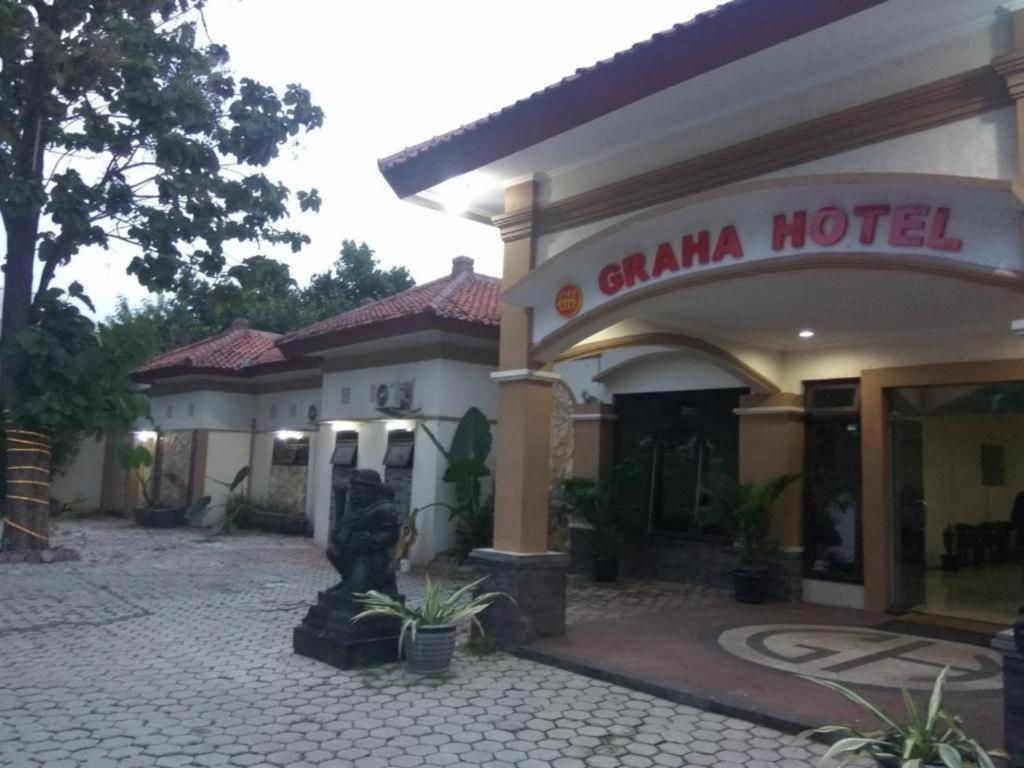 Graha Hotel Sragen Екстер'єр фото