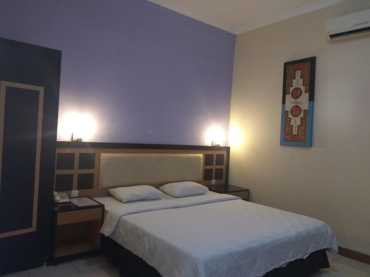 Graha Hotel Sragen Екстер'єр фото