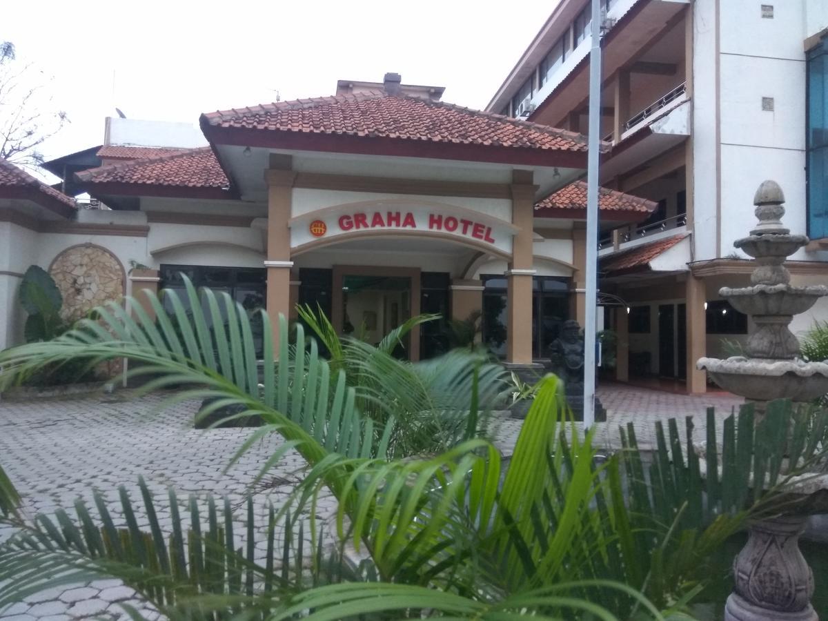 Graha Hotel Sragen Екстер'єр фото
